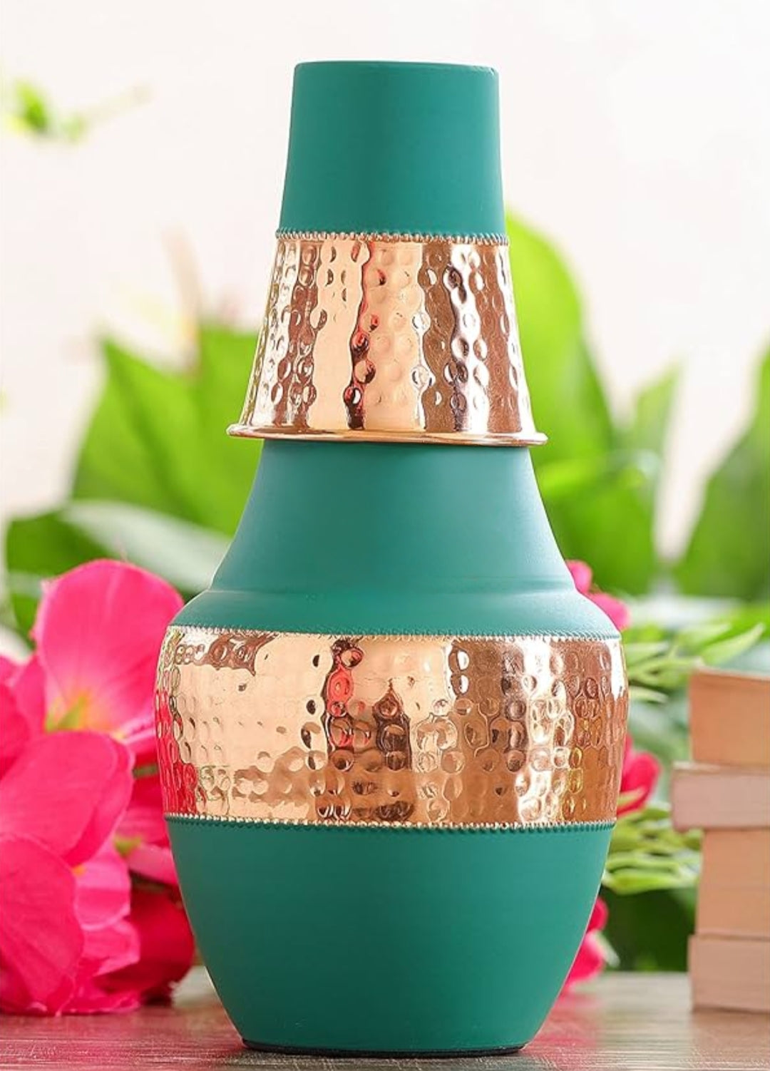 Copper two toned Venus pot