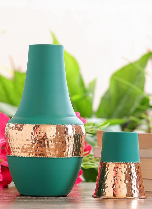 Copper two toned Venus pot